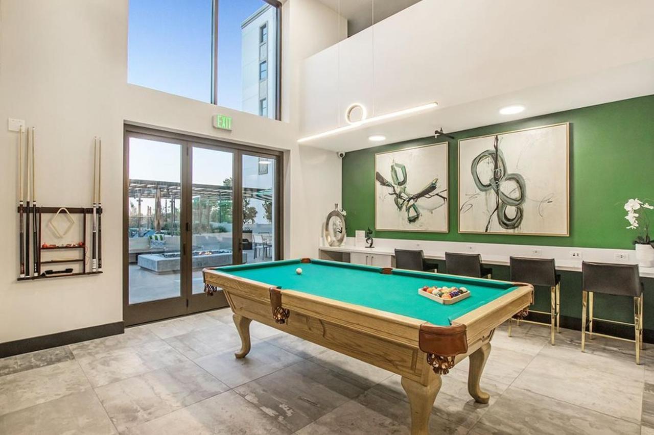 One Lux Stay At The Mansfield Miracle Mile Лос Анджелис Екстериор снимка