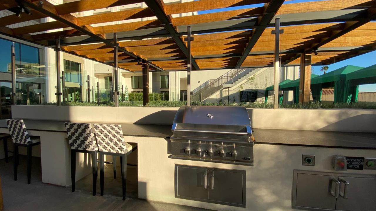 One Lux Stay At The Mansfield Miracle Mile Лос Анджелис Екстериор снимка