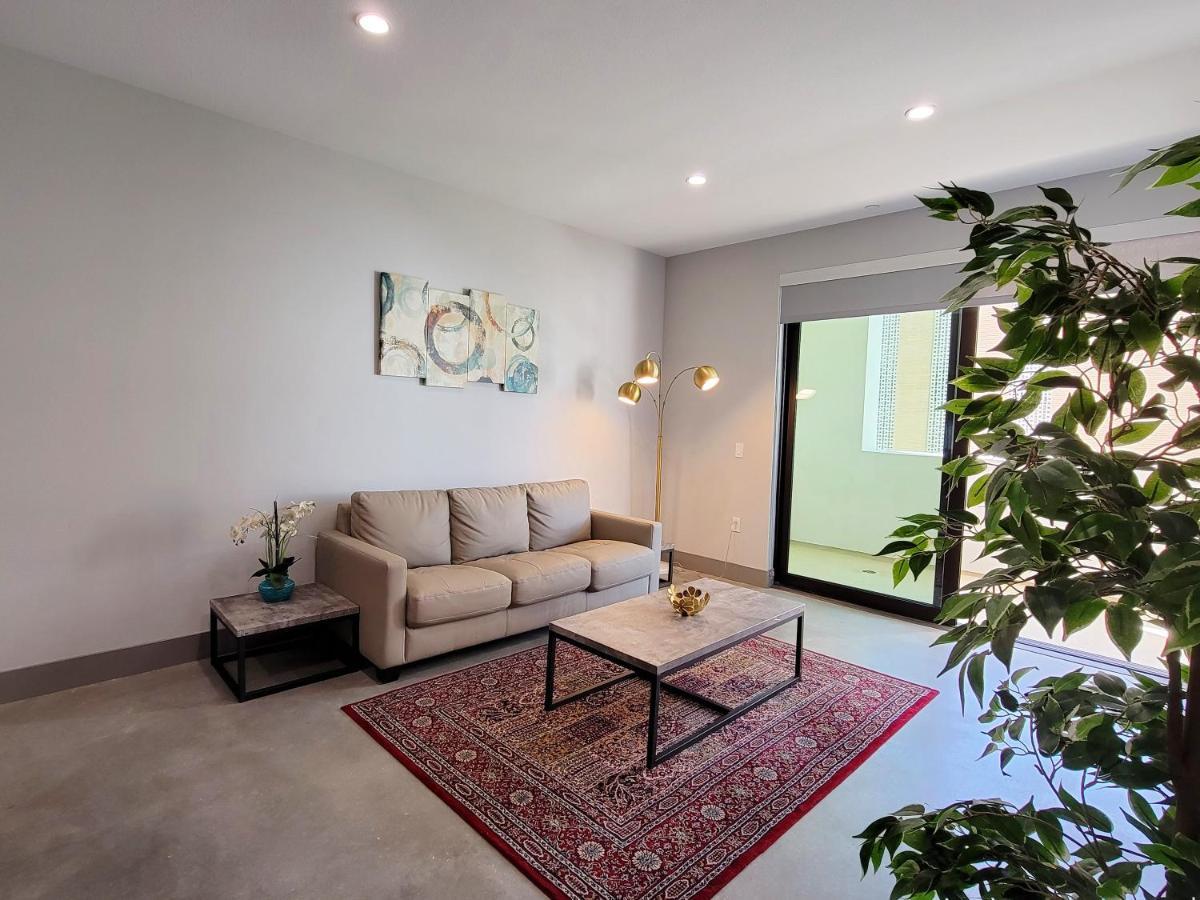 One Lux Stay At The Mansfield Miracle Mile Лос Анджелис Екстериор снимка